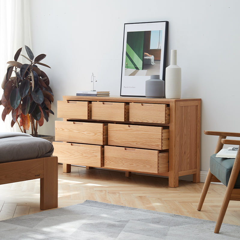 Aubrey Solid American Oak Chest of Drawers, 7 Drawers, 135cm – view 2