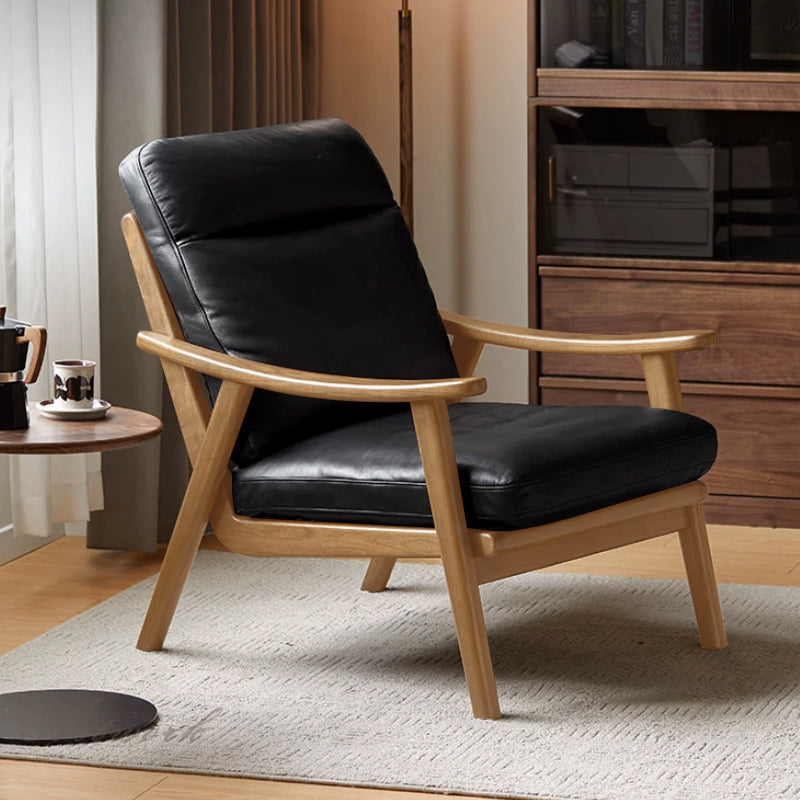 Patton leather armchair with solid ash frame
