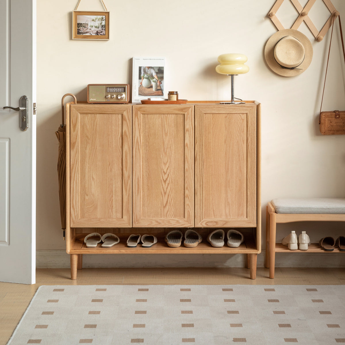 Solid American Oak 3-Door Shoe Cabinet with Open Shelf 110cm – view 3
