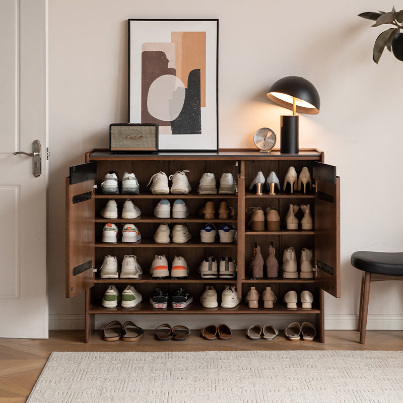 Stanley Solid American Oak 3-Door 2-Door Shoe Cabinet – view 14