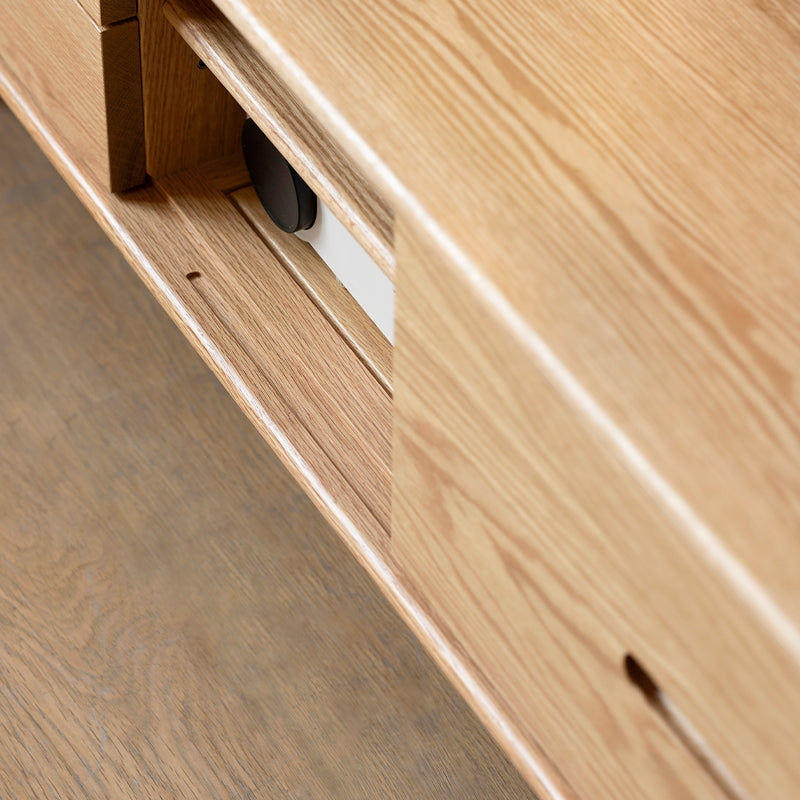 Daubs Solid American Oak Sliding-Door TV Unit 150cm 180cm – view 21
